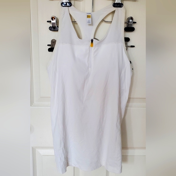 Lole, Medium, White Tank - Picture 1 of 3